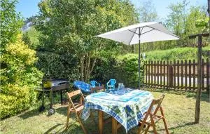 2 Bedroom Amazing Home In Massarosa - Luciano