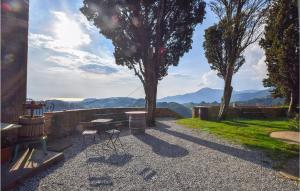 2 Bedroom Amazing Home In Massarosa