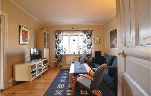 2 Bedroom Lovely Home In Hultsfred