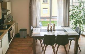 2 Bedroom Beautiful Apartment In Barth