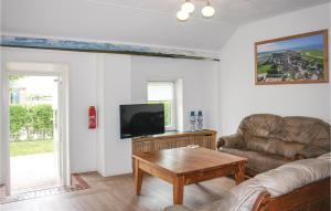 3 Bedroom Amazing Apartment In Paessens