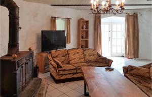 Beautiful home in Sterlawki Male with 3 Bedrooms