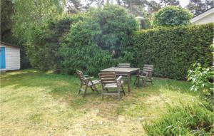 3 Bedroom Pet Friendly Home In Borrby