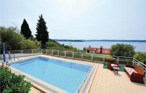 Beautiful Apartment In Portoroz With 2 Bedrooms, Sauna And Outdoor Swimming Pool