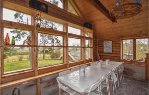 2 Bedroom Stunning Home In Högsäter