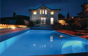 Lovely Home In Izola With Kitchen - Lucija