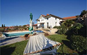 Lovely Home In Izola With Kitchen