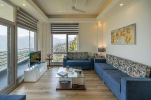 Pristine Pines by VEO, StayVista - 8BHK Mountain-View Villa with Table Tennis