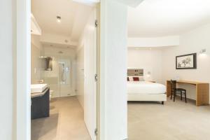Domu Qirat - Authentic Rooms with Private Terraces img19
