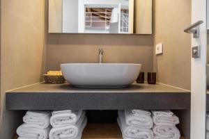 Domu Qirat - Authentic Rooms with Private Terraces img10