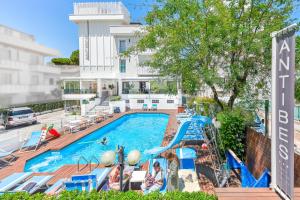 Family Hotel Antibes -50m dal mare -