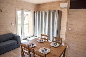 Morze, piasek i słońce - domki Wrzosowo