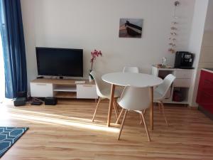 9 APARTAMENT VILLA NORD - parking