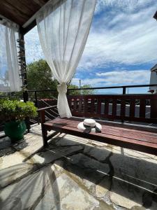 Maisonette 25m from the sea