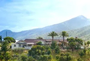 Banning House of Two Harbors - Two Harbors