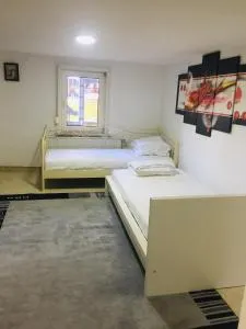 Monteurwohnung, 2 Zimmer, Küche,Bad - Staufenberg