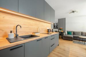 Apartament Jarzębinowy z ogródkiem