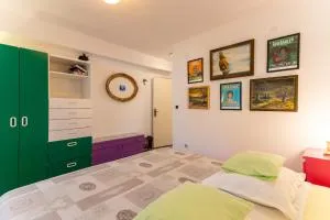 Maris - Sveti Filip i Jakov