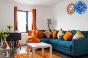 Prime Location, King Bed & Sofa, Business & Family