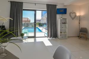 Pool Villa Vistamar 