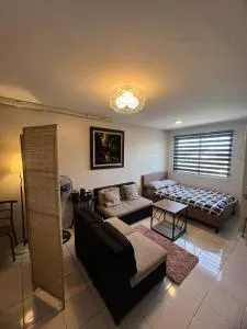 Cozy Boo Staycation near Enchanted kingdom by Dynel - Perlas