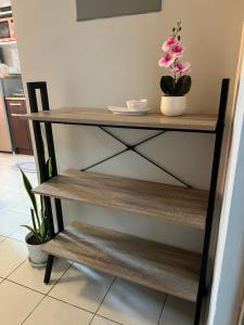 Cozy Boo Staycation near Enchanted kingdom by Dynel