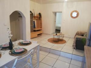 Appartements Location T2 en plein centre d'Agde : photos des chambres