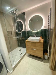 Appartements Superbe appartement avec grande terrasse : photos des chambres