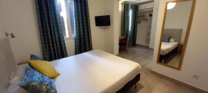 Hotels Hotel du Golfe : photos des chambres
