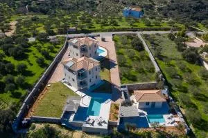 Utopia Luxury Villas - Vorós