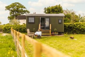 One-Bedroom Apartment with View room in Mulsford Cottage B&B