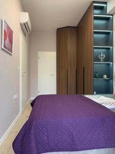 Lovely 1-bedroom Condo in Tirana WiFi-Netflix-AC