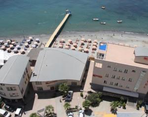 Sea view apartmentbeachcity centerWiFi