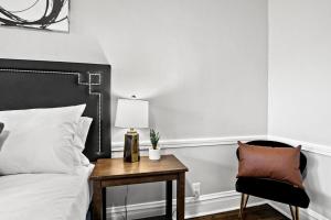 2BR Stylish Apartment in Avondale close to Shops - Roscoe 1W