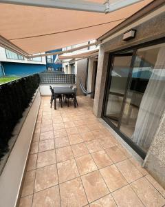 Apartamento con terraza,2 min de la playa, Ares