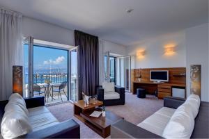 Superior Suite with Sea View room in Hotel Lipa