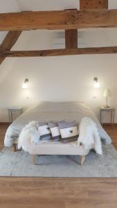 B&B / Chambres d'hotes Manoir de Pierreville : Grande Chambre Double 