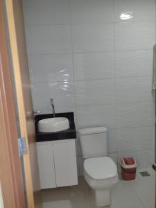 Praia Enseada dos Corais - casa com piscina -Pos Beira mar - 4 Quartos