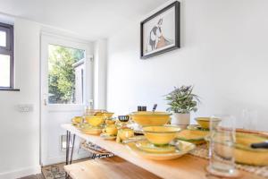 Stunning character 2bed Cottage in St Albans Wifi