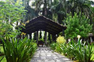 Chitwan Paradise Hotel