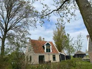Villa with hot tub near the Wadden Sea - 希波利蒂斯胡夫