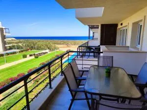 Relaxing Beachfront Apartment - Yeşilköy