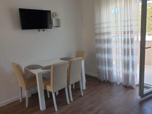 Apartment Pocrnja