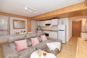 Casa Daniella by BeValle - El Pueyo de Jaca