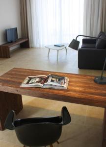 Amphora Hotel & Suites