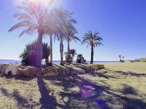 Sunny Coastal 1 Bed Apartment - Vera Coast: 2mins to Beach - Los Amarguillos