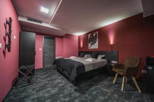 Rustica Rooms