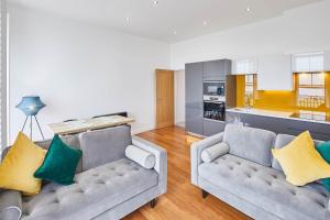 Host & Stay - The Connell