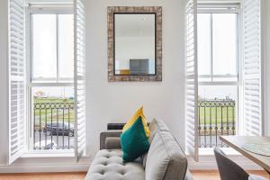 Host & Stay - The Connell