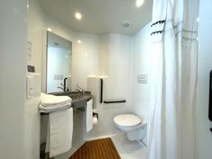 Hotels Hotel des quatre saisons : photos des chambres